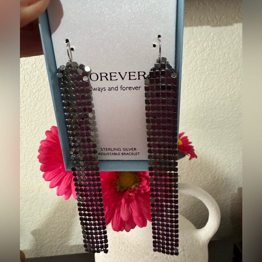 Beautiful Earrings Dark Silver Mesh Earrings!